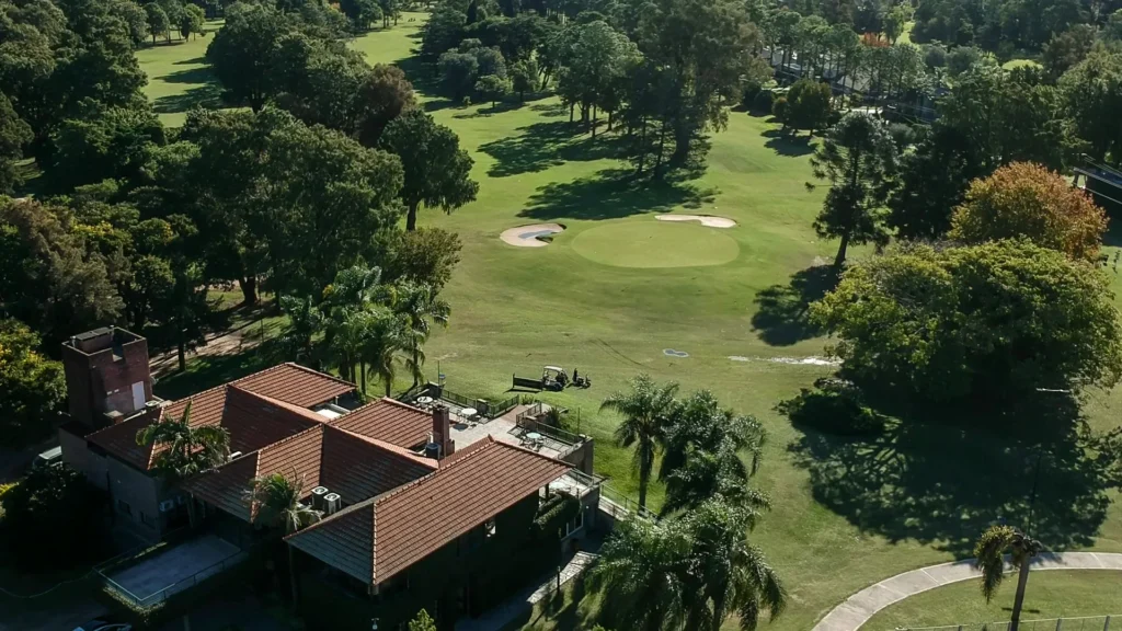 Vista de la competencia durante la primera edición del Pro-Am Centro Santa Fe en Santa Fe.