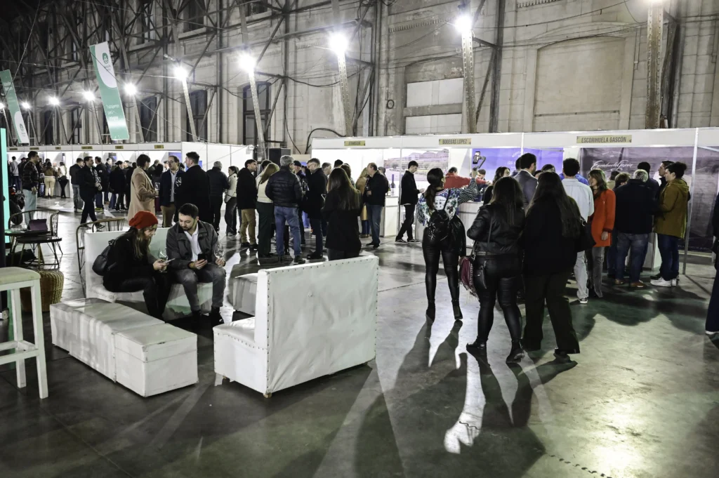 Degustación en la Feria de Vinos Nobles de Santa Fe