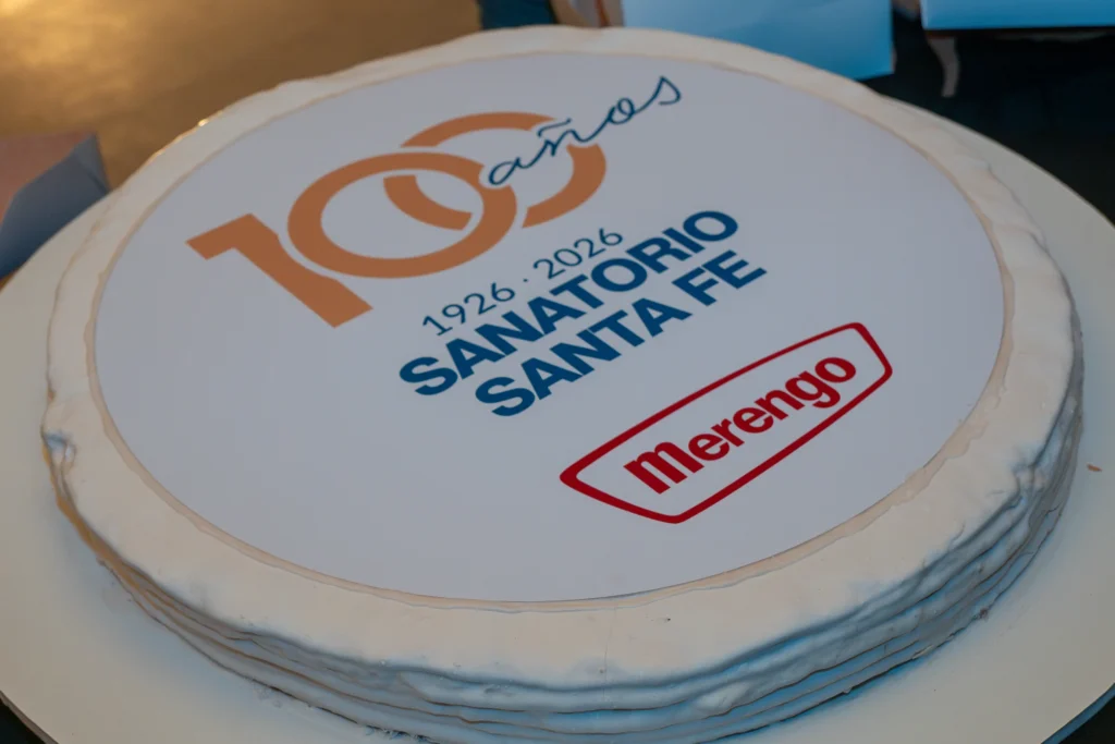 Sanatorio Santa Fe conmemora un siglo de trayectoria y crecimiento en el sector de la salud.